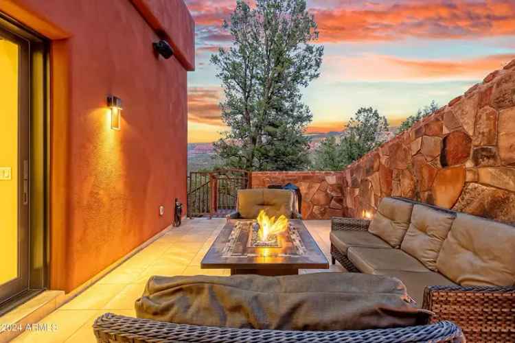 Single-family house For Sale in Sedona, Arizona