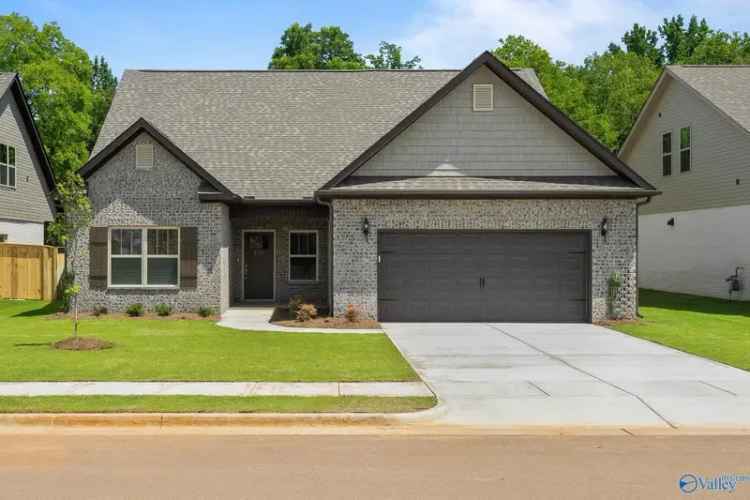 Single-family house For Sale in Harvest, Alabama