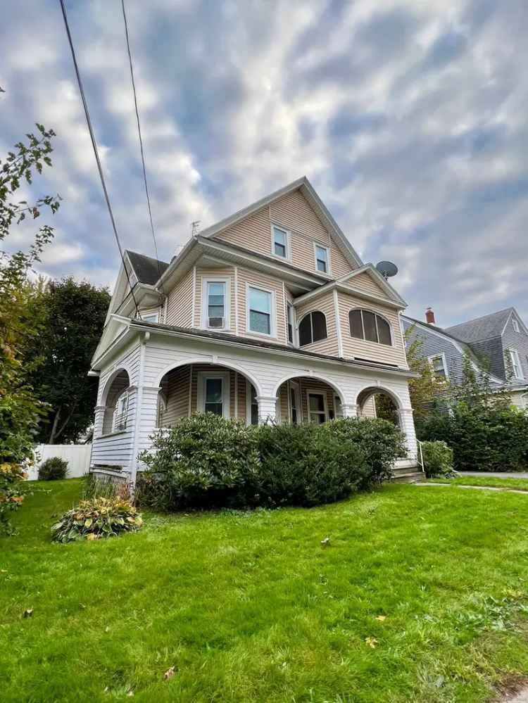 Multi-family house For Sale in 175, Barker Street, Hartford, Connecticut