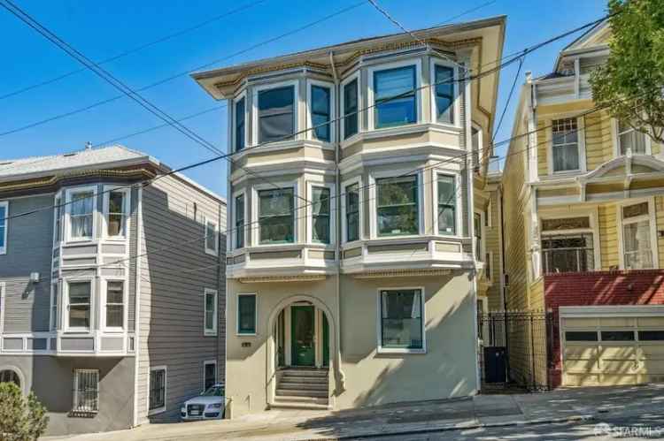 Multi-family house For Sale in San Francisco, California