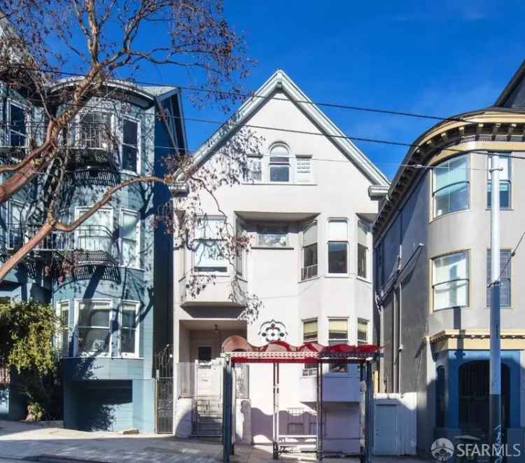 Multi-family house For Sale in San Francisco, California