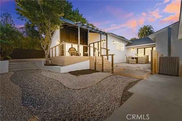 Single-family house For Sale in Los Angeles, California