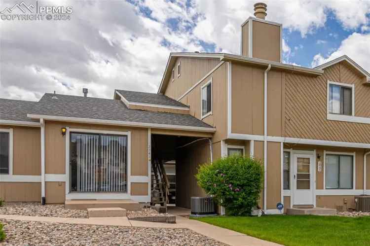 House For Sale in Colorado Springs, Colorado