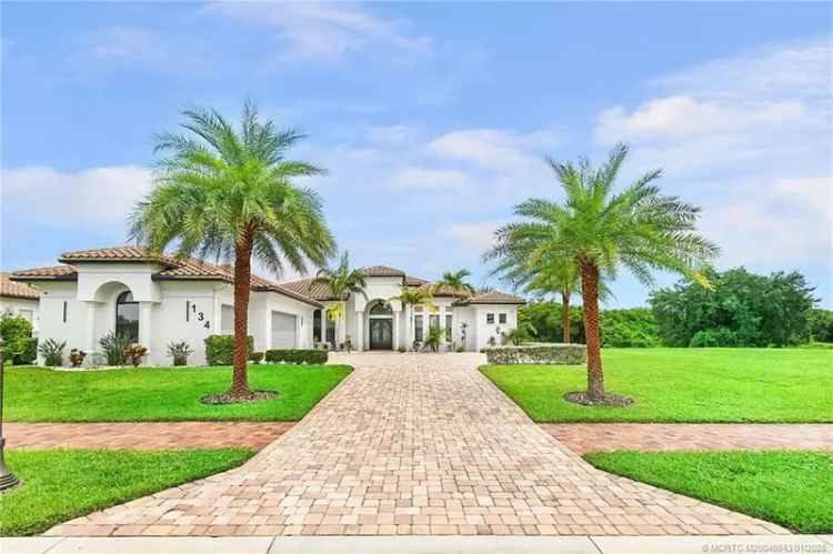 Single-family house For Sale in 134, Southeast Fiore Bello, Port Saint Lucie, Florida