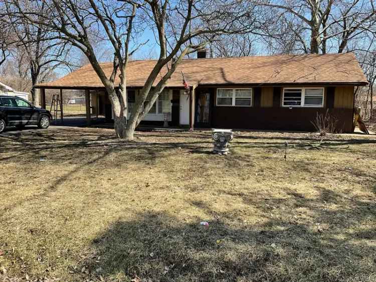 Single-family house For Sale in 18331, John Avenue, Country Club Hills, Illinois