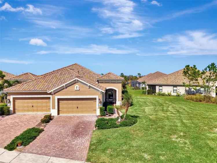 Single-family house For Sale in Venice Gardens, Florida