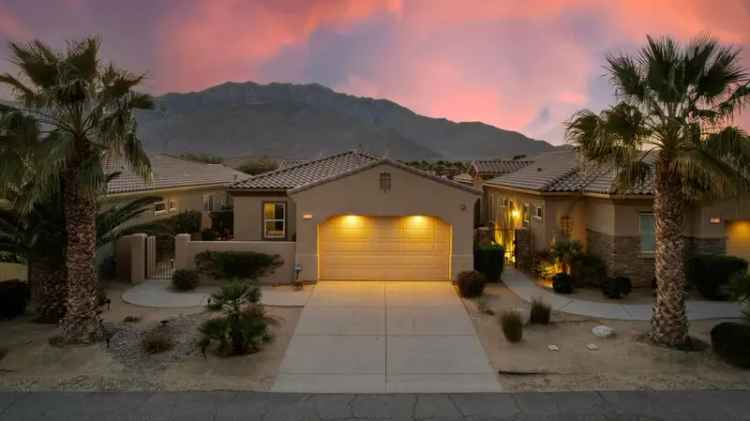 Single-family house For Sale in 28587, West Natoma Drive, Cathedral City, California