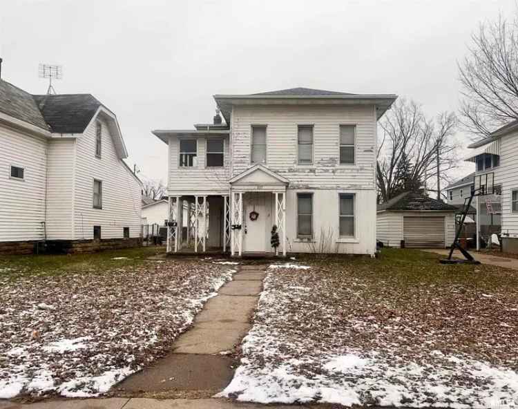 Multi-family house For Sale in 557, South 6th Avenue, DeWitt, Iowa