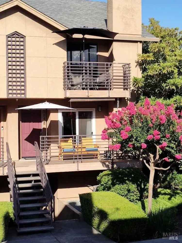 Condo For Sale in Napa, California