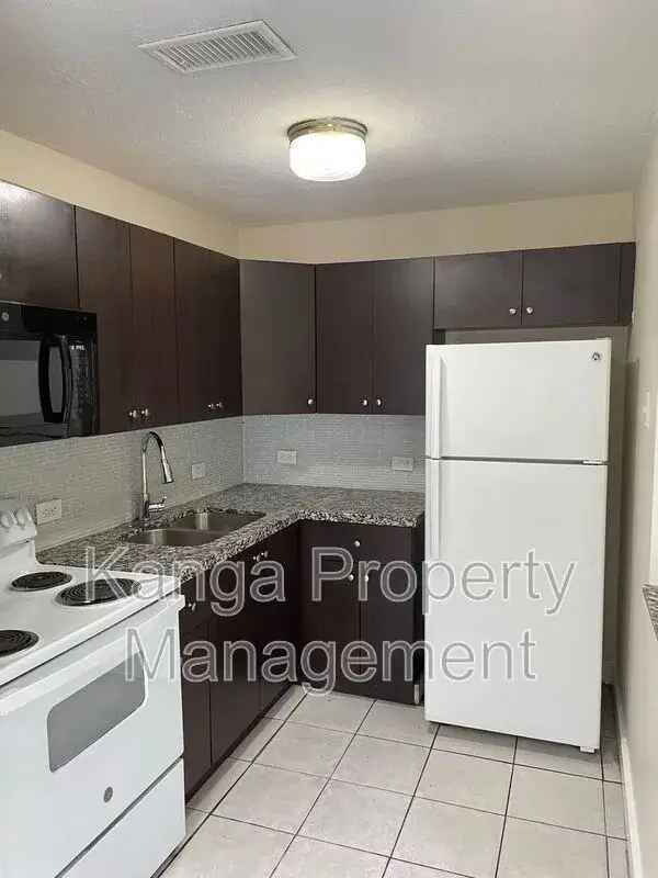 2 Bedroom 1 Bathroom Apartment for Rent in Pompano Beach