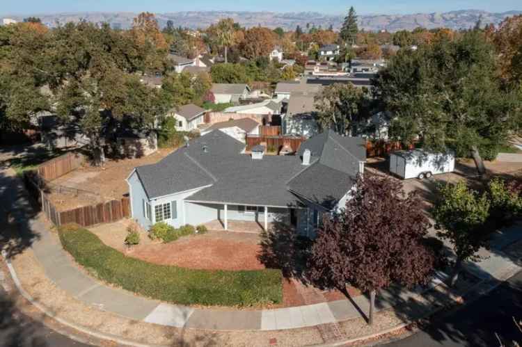 Single-family house For Sale in 1195, Britton Avenue, San Jose, California