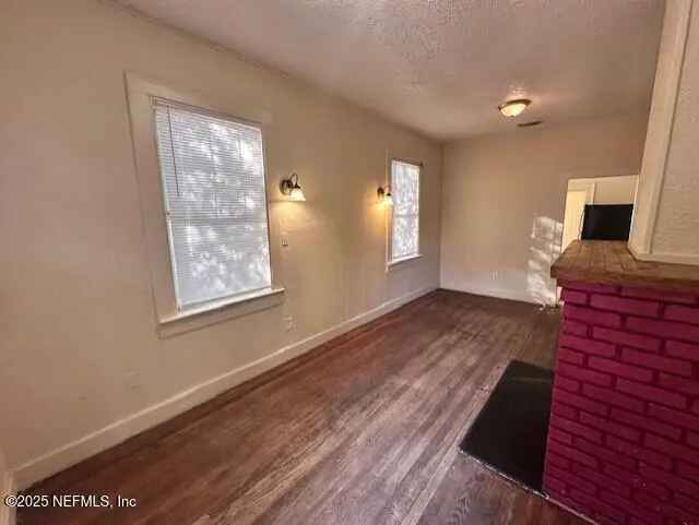 Single-family house For Sale in 325, East 63rd Street, Jacksonville, Florida