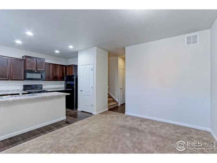 Single-family house For Sale in 1221, Bistre Street, Longmont, Colorado