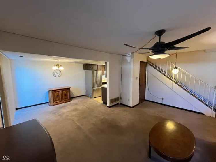 Condo For Sale in 8333, Paso del Norte Court, Indianapolis, Indiana