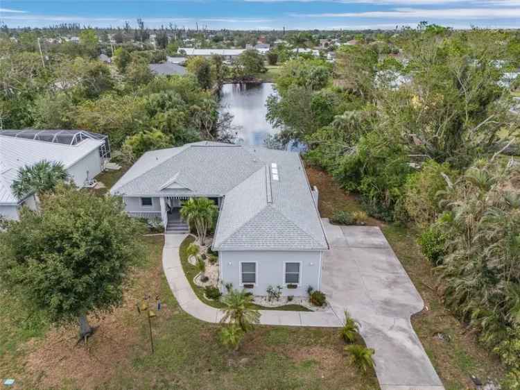 Single-family house For Sale in Punta Gorda, Florida