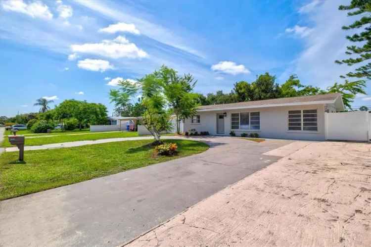 Single-family house For Sale in 1012, Myrtle Avenue, Venice, Florida