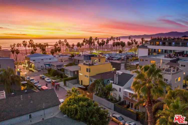 Single-family house For Sale in 25, 18th Avenue, Los Angeles, California