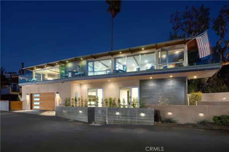 Single-family house For Sale in 2680, Victoria Drive, Laguna Beach, California