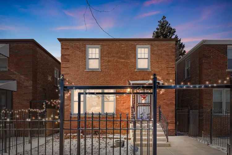 Single-family house For Sale in 7308, South Talman Avenue, Chicago, Illinois