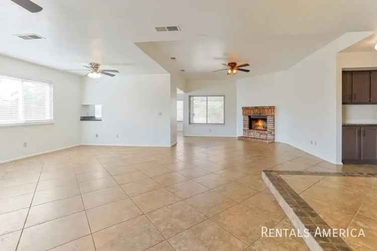 Large Chandler Home for Rent Near Mall & Freeway Access