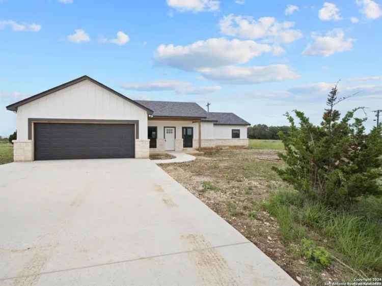 Single-family house For Sale in Texas