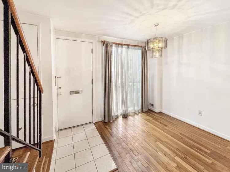 House For Sale in 823, 3rd Street Southwest, Washington, District of Columbia