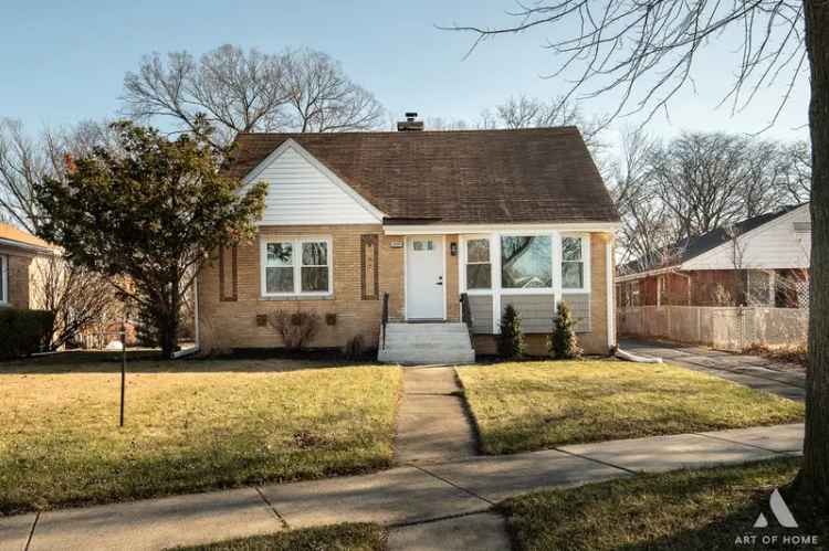 Single-family house For Sale in 18355, Homewood Avenue, Homewood, Illinois