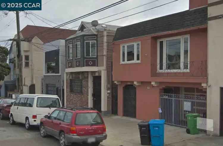 Single-family house For Sale in 1463, Thomas Avenue, San Francisco, California