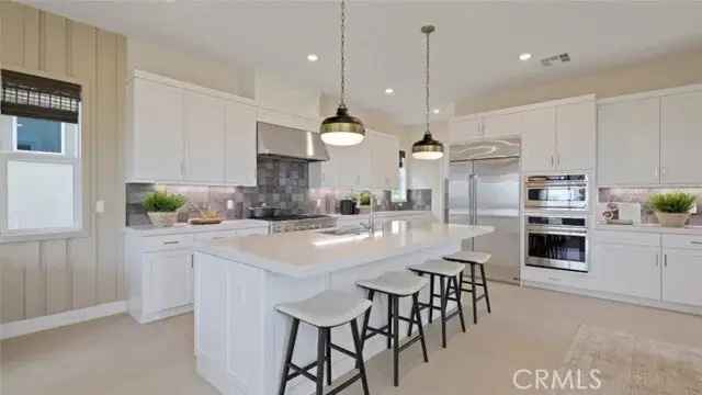 Single-family house For Sale in Irvine, California