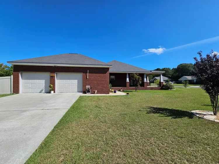 Single-family house For Sale in Dothan, Alabama