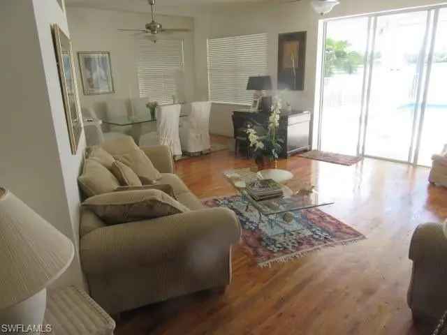 Single-family house For Sale in East Naples, Florida