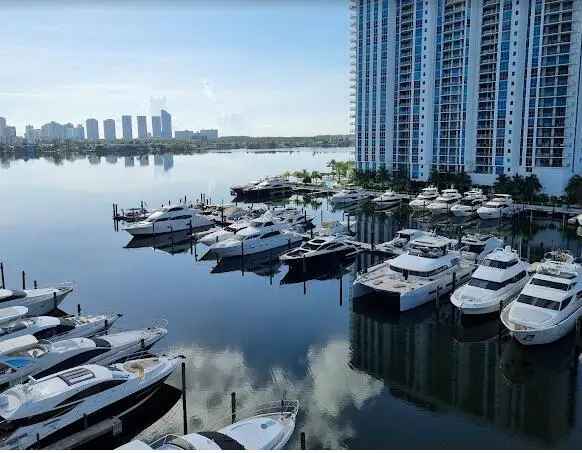 Land For Sale in 17211, Biscayne Boulevard, North Miami Beach, Florida