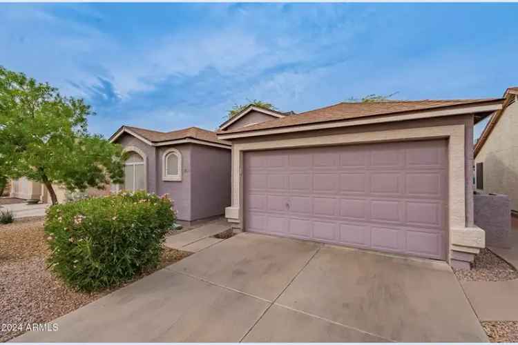 Single-family house For Sale in 1812, East Peach Tree Drive, Chandler, Arizona