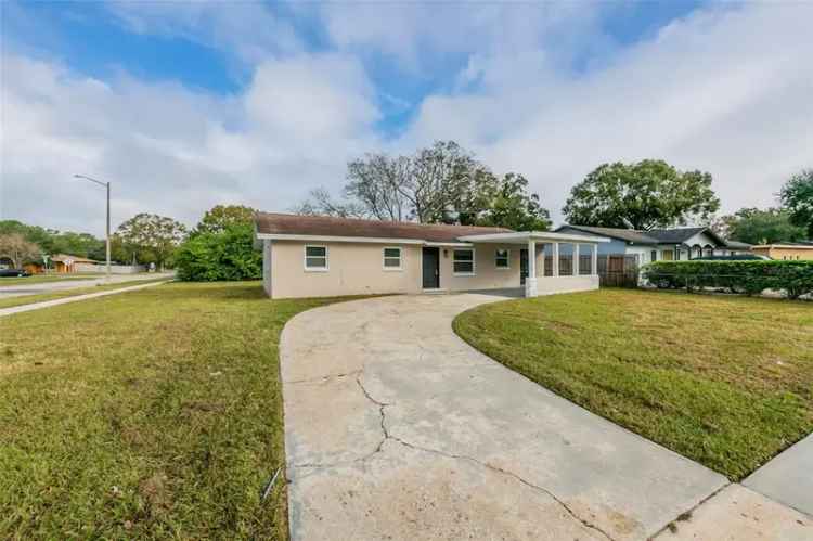 Single-family house For Sale in 5049, Elese Street, Orlando, Florida