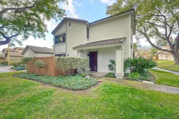 Condo For Sale in 5221, Guinda Court, San Diego, California