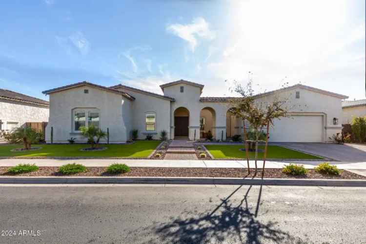 Single-family house For Sale in 18849, East Azalea Drive, Queen Creek, Arizona