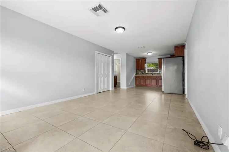 Multi-family house For Sale in 781, 101st Avenue North, Florida