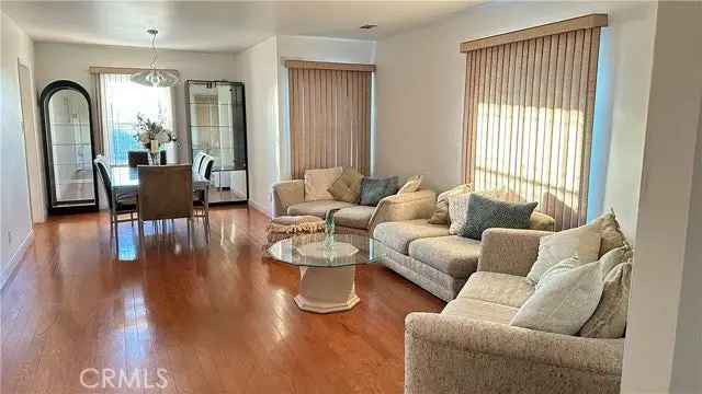 Single-family house For Sale in Gardena, California