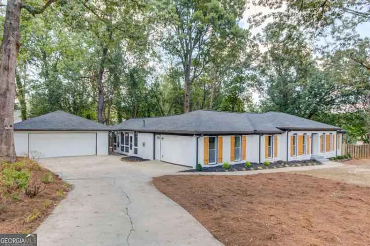 Single-family house For Sale in 105, Simonton Road Southwest, Lawrenceville, Georgia