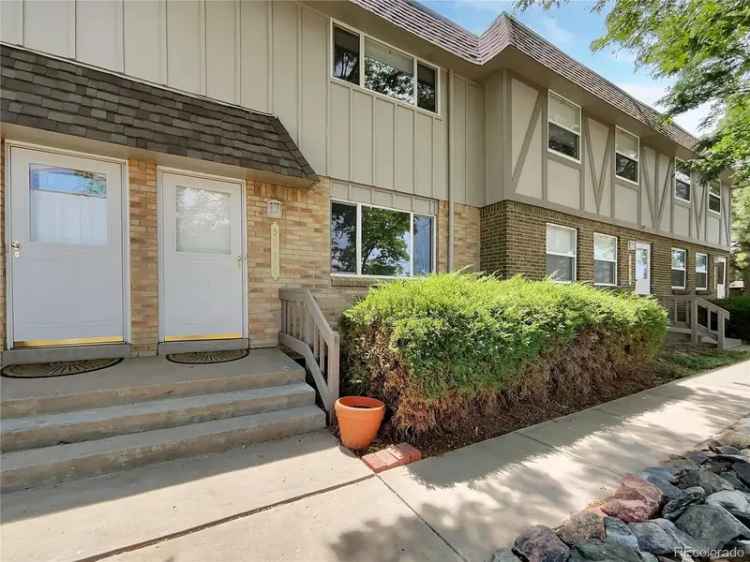 Condo For Sale in Centennial, Colorado