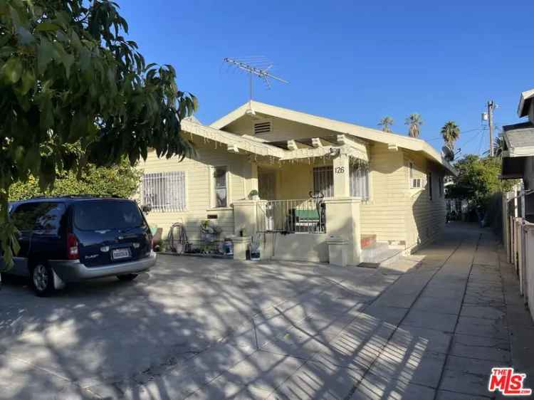 Multi-family house For Sale in 126, North Kingsley Drive, Los Angeles, California