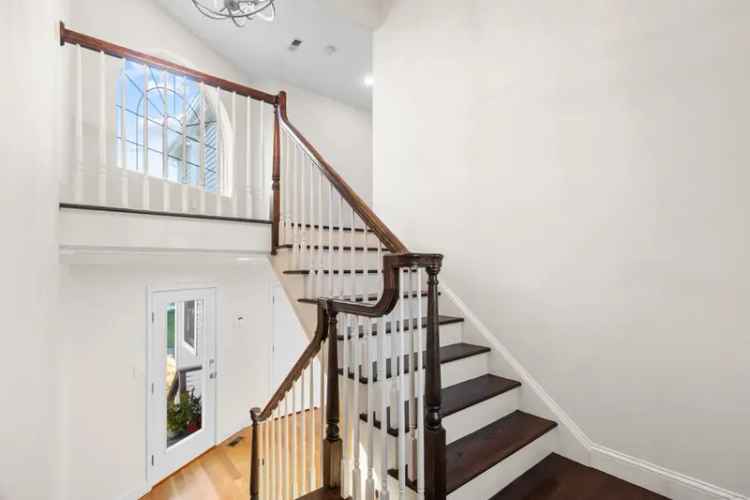 Single-family house For Sale in 23, Pequot Street, East Haven, Connecticut