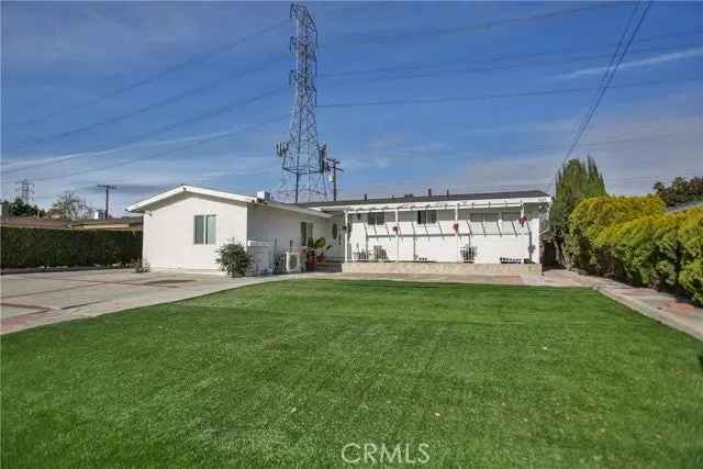 Multi-family house For Sale in 1237, Laster Avenue, Anaheim, California