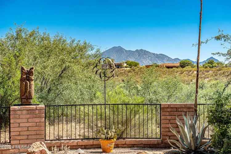 Single-family house For Sale in Green Valley, Arizona