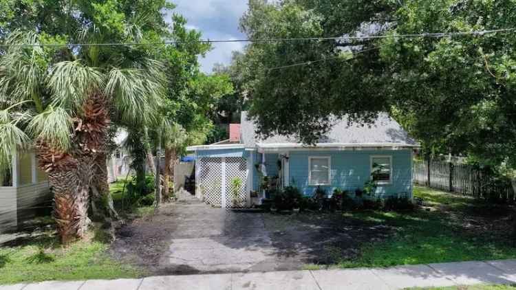 Single-family house For Sale in 1569, 7th Street, Sarasota, Florida