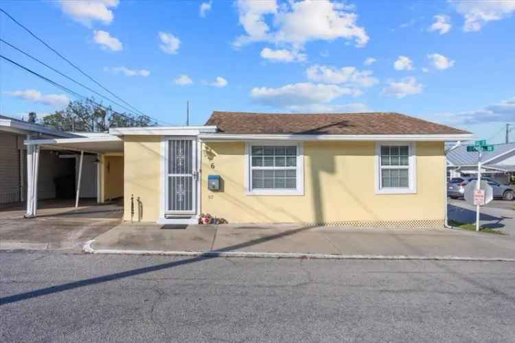 Single-family house For Sale in Bradenton, Florida