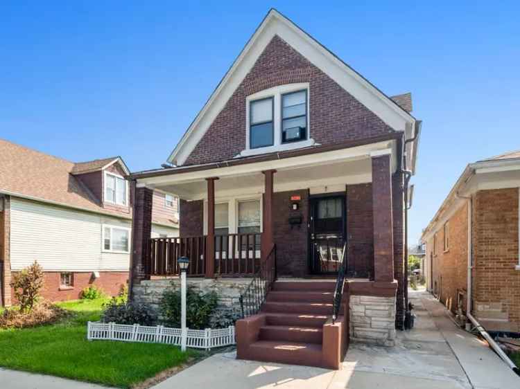 Single-family house For Sale in 8619, South Laflin Street, Chicago, Illinois