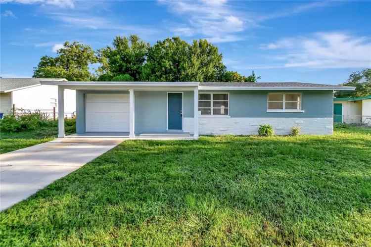 Single-family house For Sale in 919, 32nd Avenue East, Bradenton, Florida