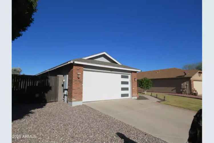 Single-family house For Sale in 8828, East Des Moines Street, Mesa, Arizona