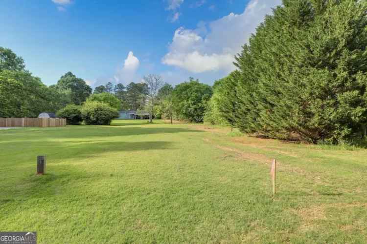 Land For Sale in 360, Seavy Street, Senoia, Georgia